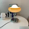 テーブルランプノルディックエッグタルト日本スタイルのランプクリーミーな白いランプシェードとベッドルームベッドサイドの装飾用の鉄の底-250g re dhud7