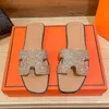 Designer Oran Women Slippers Slides Luxury Sandales plates classiques Tassel Decoration en tasseaux Decoration Tricot Slippers Summer Vendre Vacales Plage Tongs 35-42