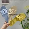 H Designer H Family E Slippers Holiday Macarone Color Pig Nose Jelly Beach Shoes In Tide Flat Bottom Sandaler för kvinnor i HRWE