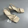 Sandálias murcha no verão feminino minimalista feminina laiide viajante de lazer bege 6cm moda de salto alto