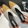 Slippers Winter Flats tricoter les femmes décontractées marche intérieure Femme 2024 TREND TREND FLIPS POINTED TOE SLINGBACK DESIGENR chaussures