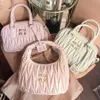 Sac Cleo de luxe pour femme rose Sac fourre-tout Miui Satchel Wander Matelasse sous les bras Hobo en cuir véritable avec bandoulière Sacs à main d'embrayage Sac à main Sacs à bandoulière