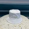 Chapeaux de créateurs unisexes pour femmes en nylon pour femmes mélange solide moderne moderne Capeball Cappello Uomo Bucket Hat Toile d'été courbe Brim MZ01 H4