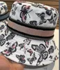 Luxury Bucket Baseball Cap for Women Designer Girl Lady Spring Cotton Butterfly Print Fisherman Hat Caps Casquette Unisex Solid Fitted Sun Caps