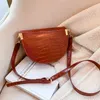 Kobiety Crossbody Torka na ramię retro pu skórzana torebka półkola mała torebka panie czyste torby na ramię w zakresie posłańca 240407