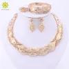 Boucles d'oreilles Collier Collier Bridal Collier Bracelet African Perles de bijoux pour femmes accessoires de mariage de couleur or