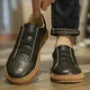 Chaussures décontractées pour hommes en cuir extérieur lacet up couleurs une couleur à la main de datation à la main
