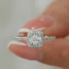 Обручальные кольца S925 Стерлинговое серебряное покрытие Pt950 Gold Woman 3 Carat Moissan Diamond Ring Кольцо четыре зубца
