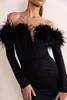 Robes décontractées mode sexy plume slash cou longue manche noire couleur mini robe femme anniversaire fête dame dame vestido