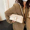 2023 Nuevo retro Mujeres Beige Brown Axila Bolsas Bolsos de Lady Casual Lady STE Patrón Bolsos de hombro Femenino Bolsas de axilas elegantes 00if#