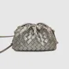 Sacs à bandoulins à la mode mini designer femmes sacs pochettes tissées mini-sac à main en cuir vintage sac d'embrayage de haute qualité
