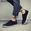 أحذية غير رسمية الرجال العلامة التجارية المصنوعة من الجلد الأصلي Brogue 2024 Short Plush Mens Zapatillas Hombre Chaussure Homme