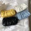 Schoudertassen ontwerper kleine vouwen pu leer voor vrouwen 2024 zomer onderarm ketting handtassen vrouwelijk modemerk reistas