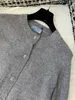 Camisolas femininas Designer 2024 Early Spring Temperament Socialite Versátil Crystal Button Button redonda Cardigã de caxemira de caxemira para mulheres 4FKM