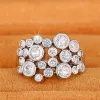 Groupes huitan nouvelles anneaux de femmes de mode bling bling bling cubic zirconia cristal anneaux de fiançailles de mariage de luxe pour les bijoux de couleur argentée