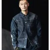 Jaqueta de mezclilla azul oscura retro hombres casuales jeans vintage chaquetas de estilo americano estilo de bolsillo de carga streetwear japonés 240420