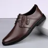 Casual Shoes Men orygine skórzane męskie biuro Oxfords sukienka biznesowa oddychająca męska miękkie mokasyny