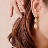 Brincos de alta qualidade nova marca de tendência de verão Jóias de luxo Longa gota feminina lindamente projetada e iluminada Earclips Acessório Presente