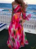 Podstawowe sukienki swobodne nowe kolorowe gradient nadruk boho świąteczny sukienka Kobiety Skew Kołnierz Bow Długość sukienki Sprężyna Lato Backless Sukienka plażowa 240419