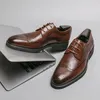 Casual Shoes Spring Grube Soled Oxford Men's Lace Up Business Skórzanie luksusowe wysokiej jakości mokasyny