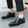 Sukienka buty o niskim poślizgu Man Oficjalne obcasy zielone trampki plus size Sport Sneaker Special Super Sale Upper