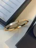 Bracelet de marque de luxe de haut niveau bracelet étroit édition étroite bracelet de mode luxueux new titanium Steel Colordus incolore pour les meilleurs amis