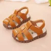 Sandalen 2020 Kids Beach Sandalen voor jongens Nieuwe zomer Baby Boy Shoes Soft Lederen Bottom Non-slip gesloten teen Safty Shoes Children Sandals 240419