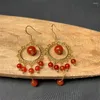 Boucles d'oreilles enveloppe charme d'agate rouge jade conception de casse-oreille à oreilles chinois antique gemme de gemme pour femmes bijoux rétro cadeau