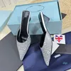 15A Nouvelle qualité Top Quality Real Silk pointues Mules Slippers Sandal Talons bas jaunes Green Rose-rouge Black Luxury Designer Footwear Factory With Box