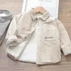 Tシャツ28年幼児の男の子シャツと子供用ジャケットのための暖かい冬のシャツ厚いコーデュロイ子供用アウターウェア