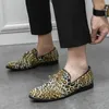 Chaussures décontractées 2024 Luxury Mens Cuir Fashion Fringed Leopard Logs Slip-On Party for Men Large Taille 38-46
