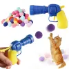 Toys Toys Toys Interactive Plush Ball Shooting Gun Lancio di lancio Kittens Mini Pompoms Games Cat Toy Pet Toys Accessori per animali domestici