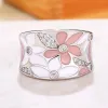 Bands Huitan Fleurs fraîches Émail Femmes Femmes Silver Color Band Wide Dinger Rings for Femed Wedding Party Aesthetic Bridal Bijoux