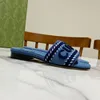 Kadın Tasarımcı Sandal Mavi Denim Slayt Tuval Düz Terlik İşlemeli Katır Yaz Evi Havuz Konfor Slaytları Flip Flops Plajı