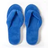 Slippers 4 Pairs / Lot Winter El hommes femmes Voyage de voyage jetable coton tongs hospitaliers hospitaliers Soft Spa invités diapositives