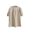 Robes de fille 12 m à 6 ans robe de filles 2024 Vêtements pour enfants printemps Linge confortable bouton décontracté lanterne manche beige n ° 5795