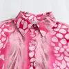 Blusas femininas estampas rosa blusa de cetim Botão fêmea de camisa de grandes dimensões Mulheres de manga longa e para colarinho