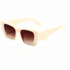 Symbole Designer Sonnenbrille Klassische Brille Goggle Outdoor Beach Sonnenbrille für Frau Mann Mischen Sie Farbe Optional Dreiecks Signature Lunette de Soleil