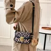 Женские сумки простой Canvas Classic Baguet Bag Bag Leopards Pattern Vintage Menger Bags для женщин 2021 Winter Crossbody Pack Pack R7RX#