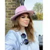 Beralar Kadınlar Geniş Sebir Fedora Şapkaları Altın zincirle Panama Şapkası Caz Caps bayanlar fedoras vintage elbise resmi