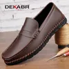 Chaussures décontractées Dekabr Fashion Spring Men Slip on Microfiber Mandis confortable High Quality Handmade Driving Taille 38-46