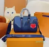 2024 Tasarımcı Bag Ladies Crossbody denim el çantası çantaları kadın moda klasik fermuar düz renkli cüzdan çantalar