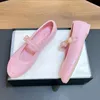 Designer Luxury Channel Ballet Flat Shoes Mary Jane Strap Sandaler Fashionabla Classic Casual Shoes Women Flat Shoes klänningskor Office Black and White