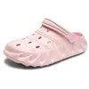 Gai Gai Populära gratis fraktdesigner Slides Sandal Pink Black White Blue Men Women Slippers Trainers Sandles Storlek 36-42