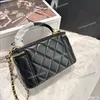 Leather Handle Women Designer Makeup Bag with Mirror Portable Zipper Cosmetic Case Purse Gold Hardware Matelasse Chain Luxury Shoulder Cross Handbag 16.5x10cm