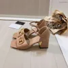 Summer New Sexy High Heel luksus sukienki sukienki sukienki Sandale Sandale Kariera Kariera Kobiety Obcasy skórzane przyjęcie Czarne białe damskie designerki buty Chunky Sandal Slide2024