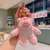 Клавичная плюшевая история розовый кулон клубничного медведя Симпатичная фаршированная игрушка для детей плюшевые брелки с животными