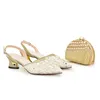 Chaussures habillées design italien Femmes de luxe pointues et sac Ensemble de décoration de diamant complète Fermeure de métal pour la fête mariée