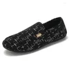 Casual Shoes Summer Designer Men Loafers Bekväma platta mäns slip-on mjuk läder som driver Mockasins Tenis Masculino