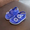 Sandaler sommar baby sandaler för flickor pojkar mjuk botten trasa barnskor mode små barn strand sandaler småbarn sneakers 240419